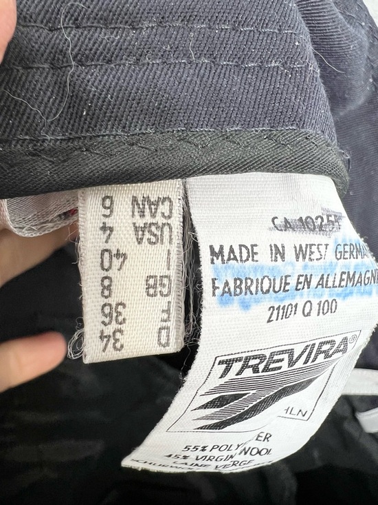 Vtg 80s W German navy wool blend wide leg cropped pleated old money culottes 4 - Picture 15 of 17